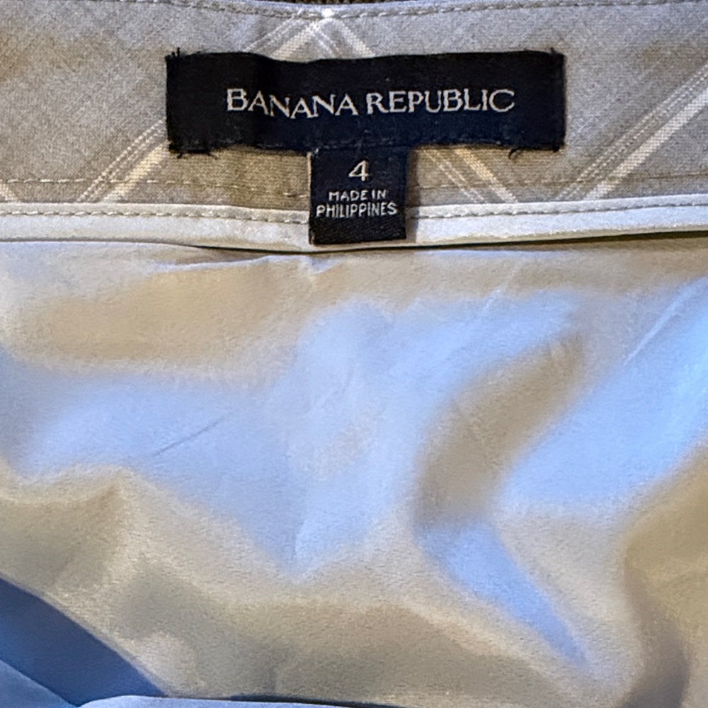 Classic Gray Windowpane Pencil Skirt - Picture 5 of 9